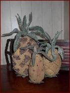 Prim Pineapples pattern